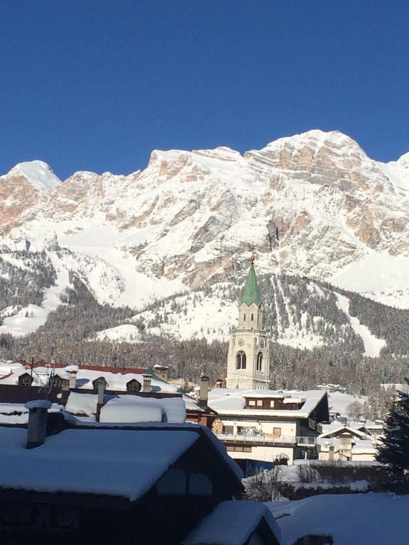 Meuble Villa Neve Cortina d'Ampezzo Exterior photo