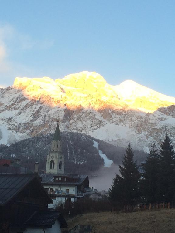 Meuble Villa Neve Cortina d'Ampezzo Exterior photo